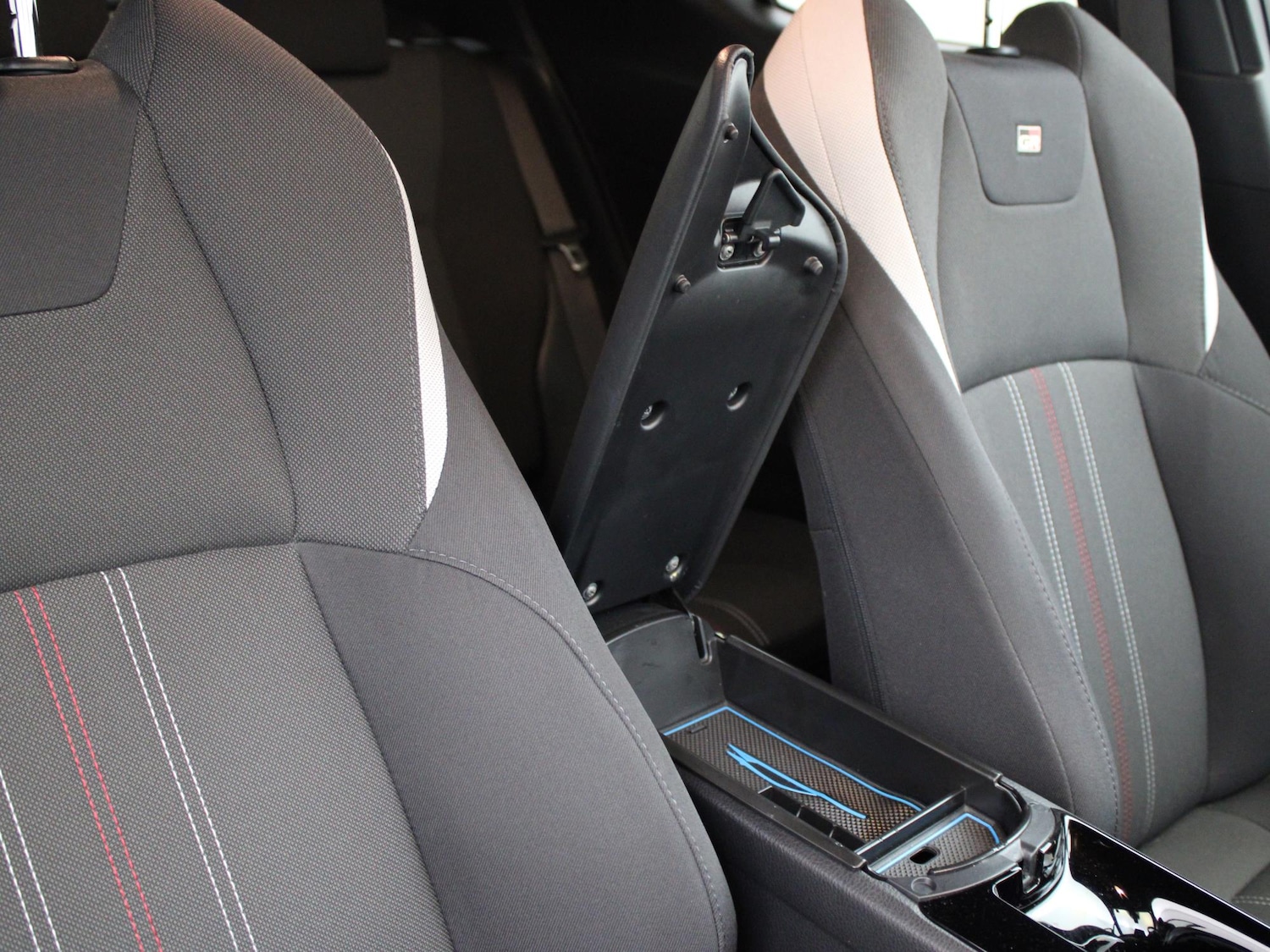 Used Toyota C-HR 2022 for sale - 77076845: Photo 27