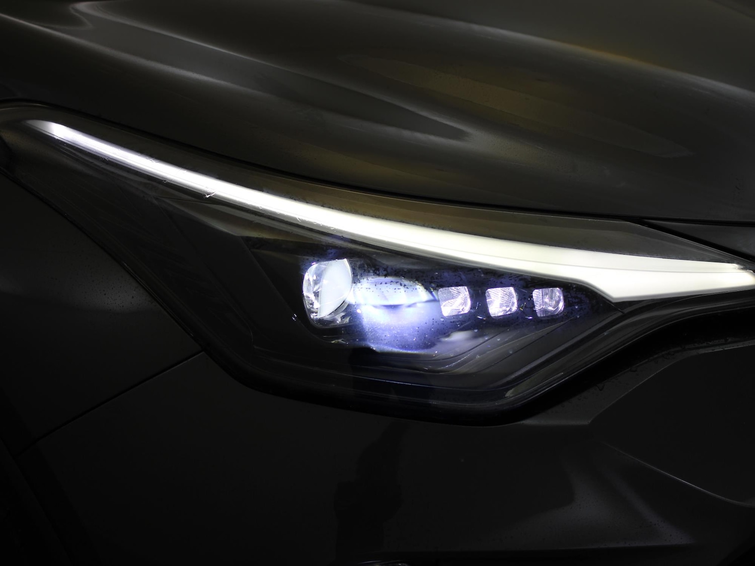 Used Toyota C-HR 2022 for sale - 77076845: Photo 32