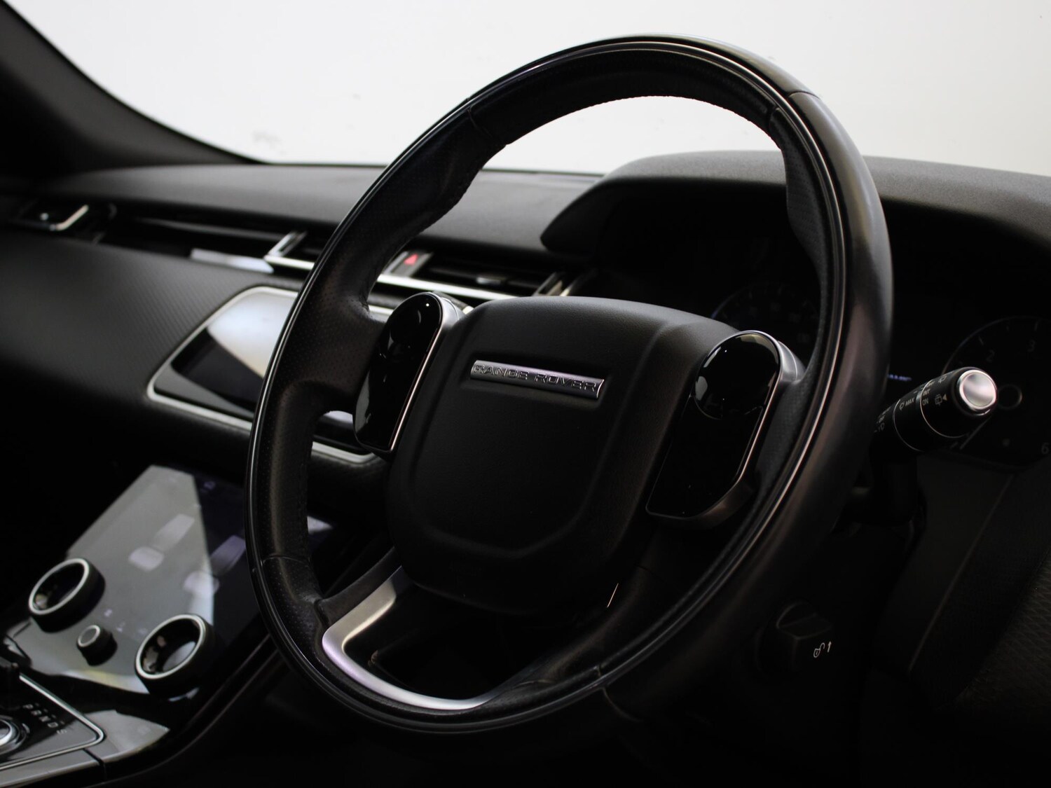 Used Land Rover Range Rover Velar 2018 for sale - 77000528: Photo 15