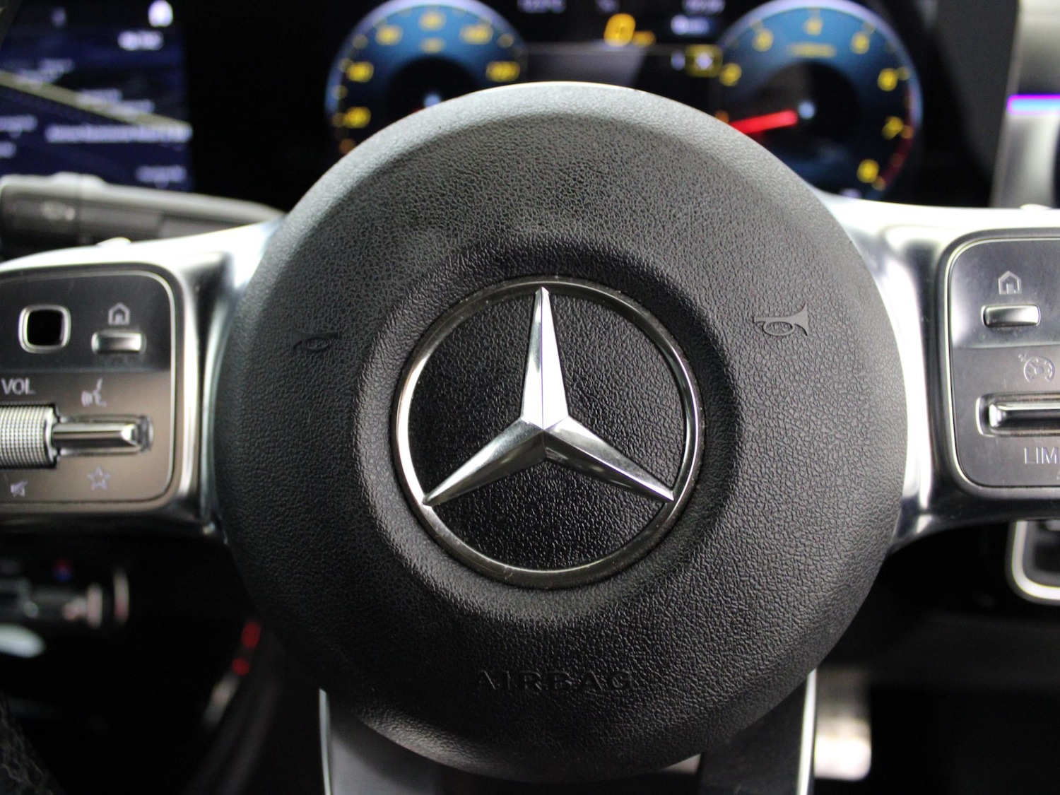 Used Mercedes-Benz CLA 2021 for sale - 76662161: Photo 31