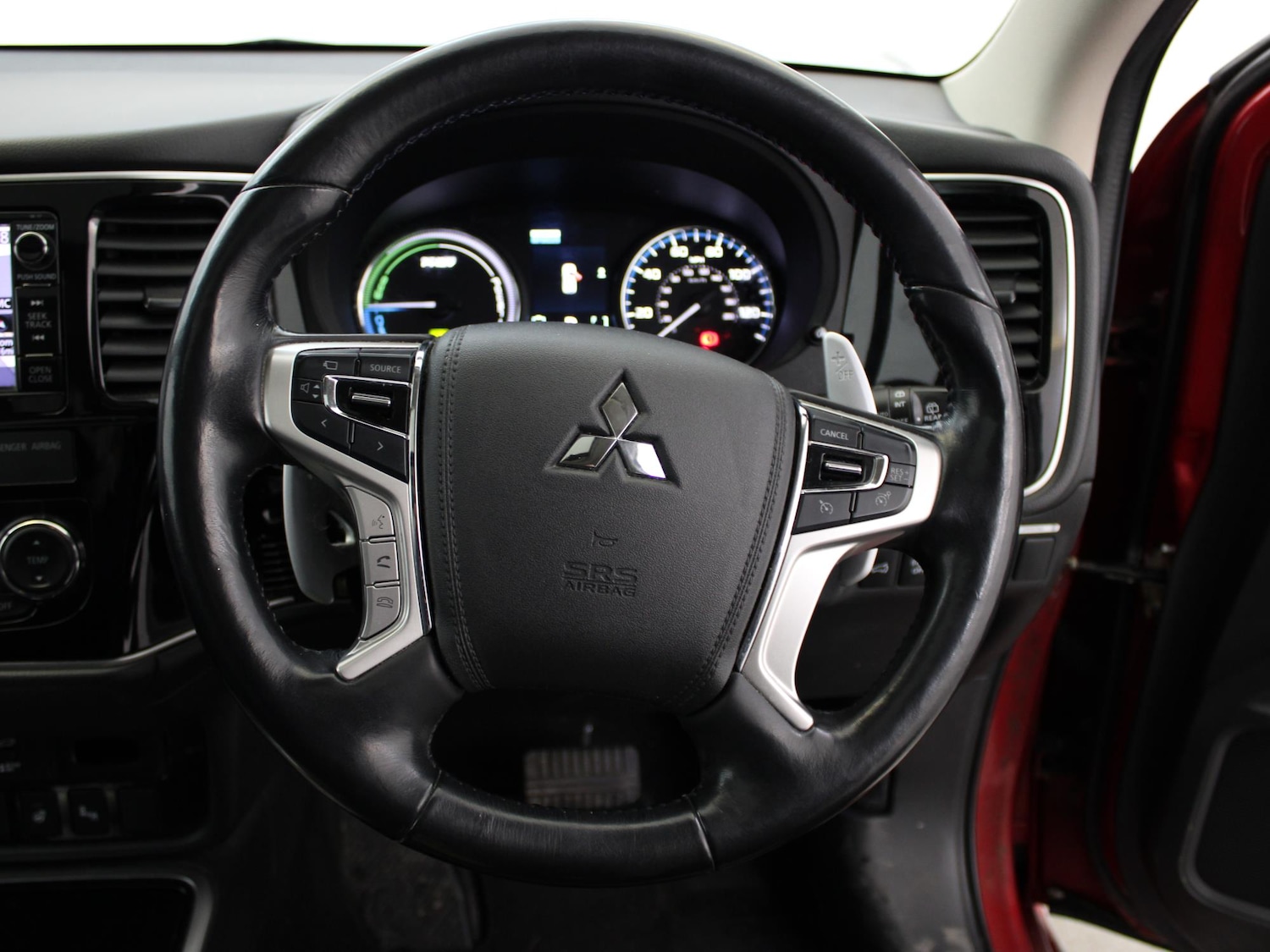 Used Mitsubishi Outlander 2017 for sale - 77842919: Photo 31