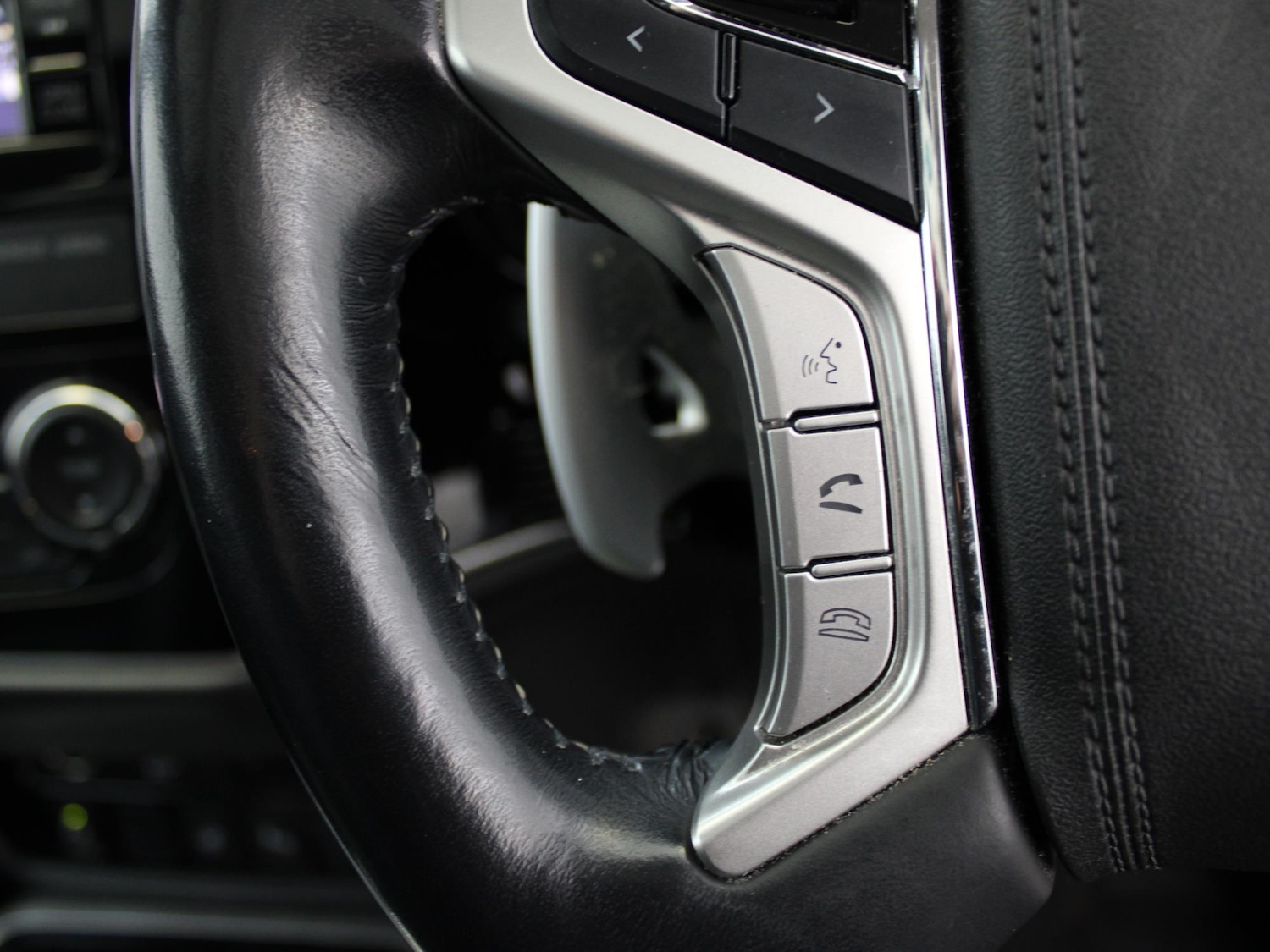 Used Mitsubishi Outlander 2017 for sale - 77842919: Photo 34