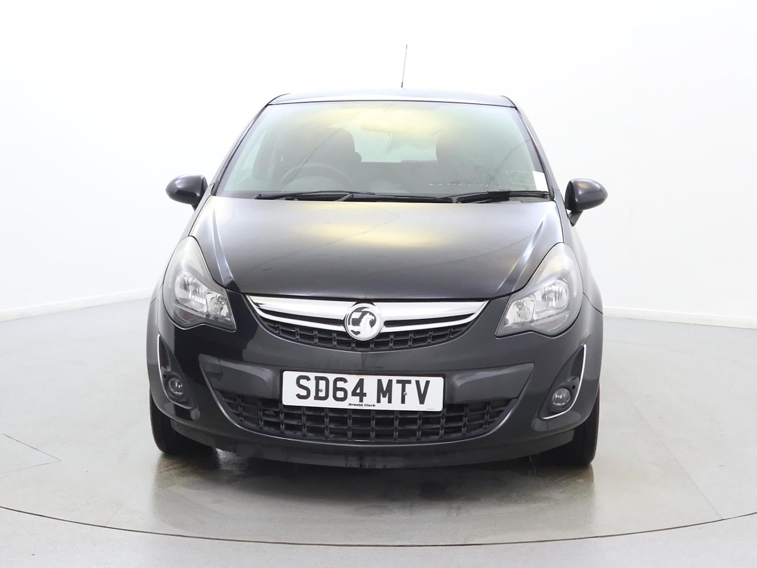 Used Vauxhall Corsa 2014 for sale - 77135411: Photo 2