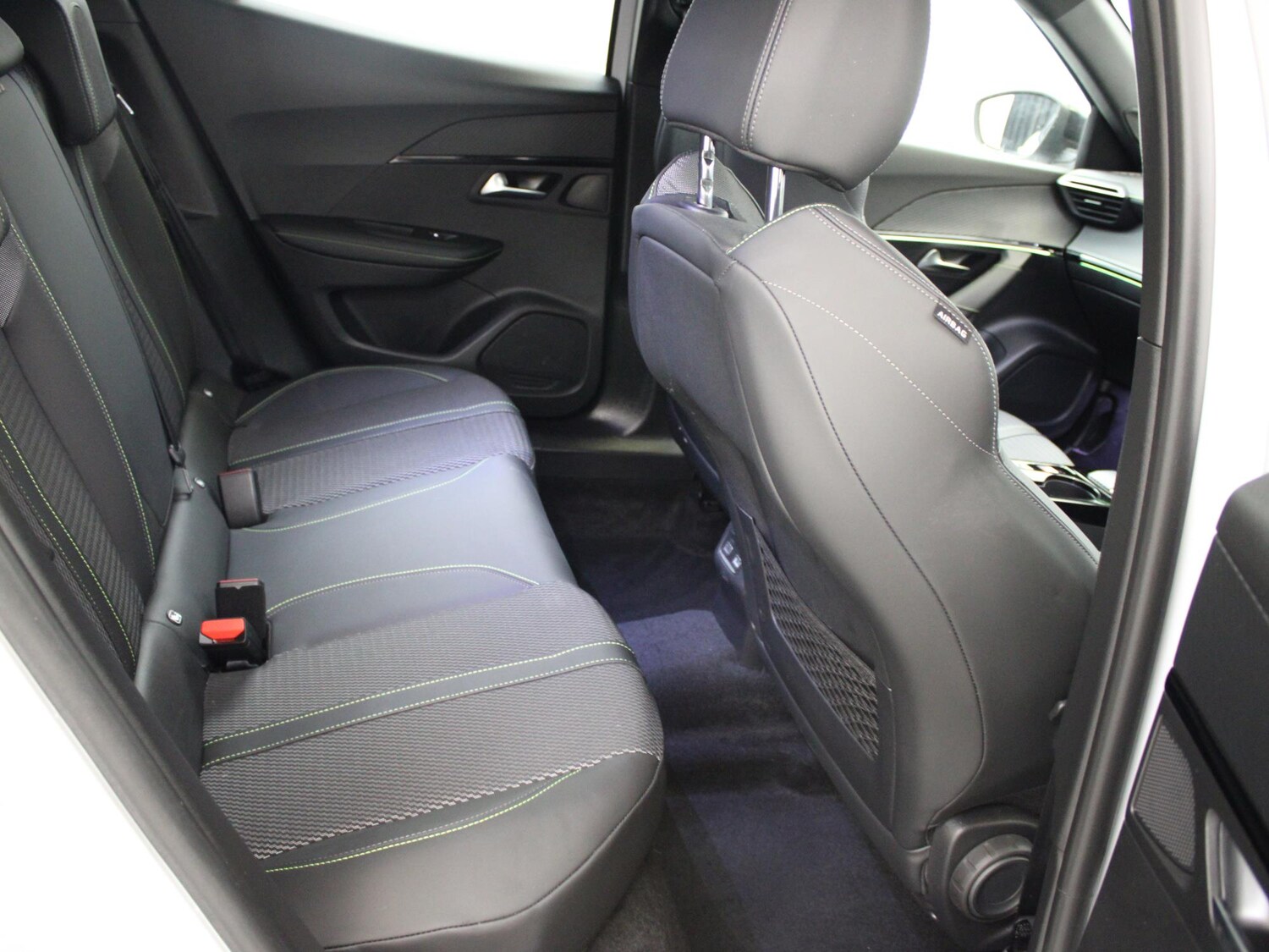 Used Peugeot 2008 2023 for sale - 76373990: Photo 11