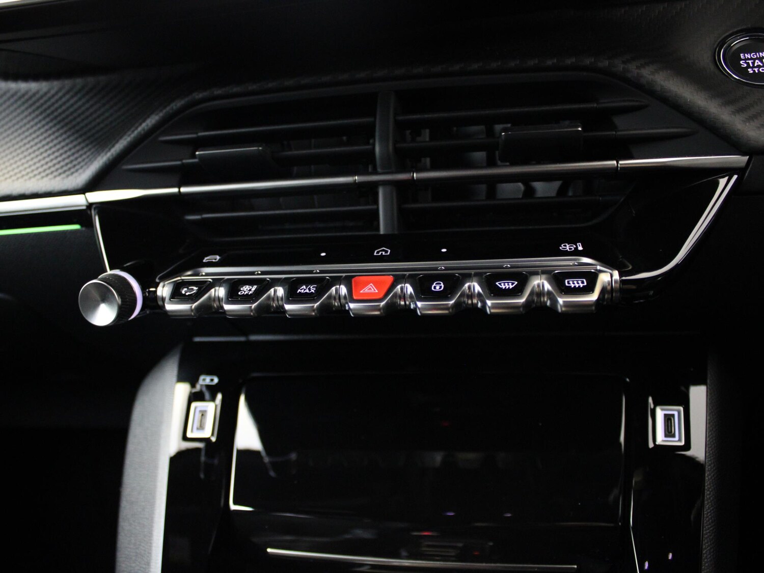 Used Peugeot 2008 2023 for sale - 76373990: Photo 29