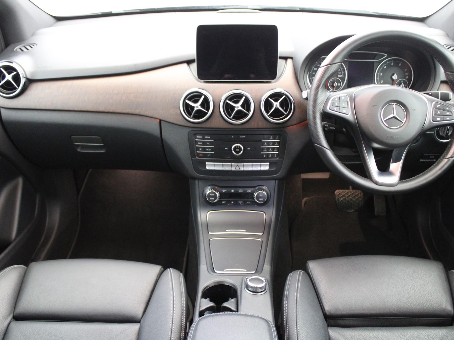 Used Mercedes-Benz B Class 2019 for sale - 76789732: Photo 22