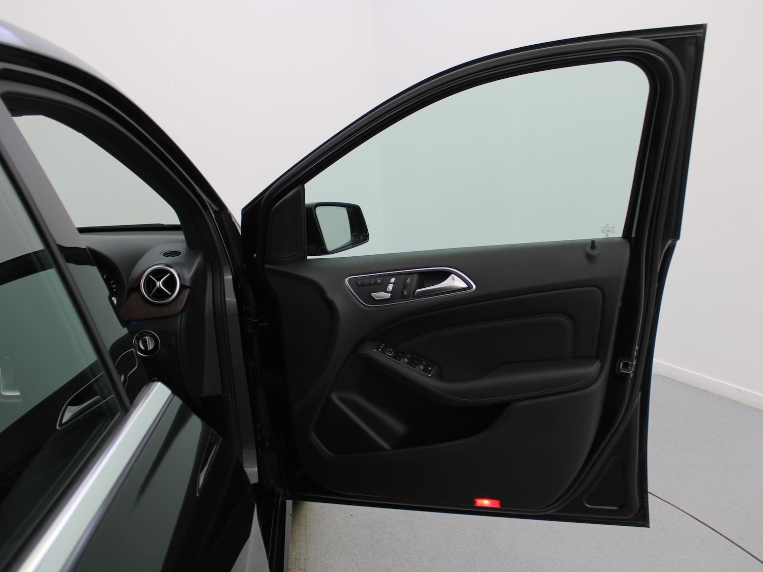 Used Mercedes-Benz B Class 2019 for sale - 76789732: Photo 29