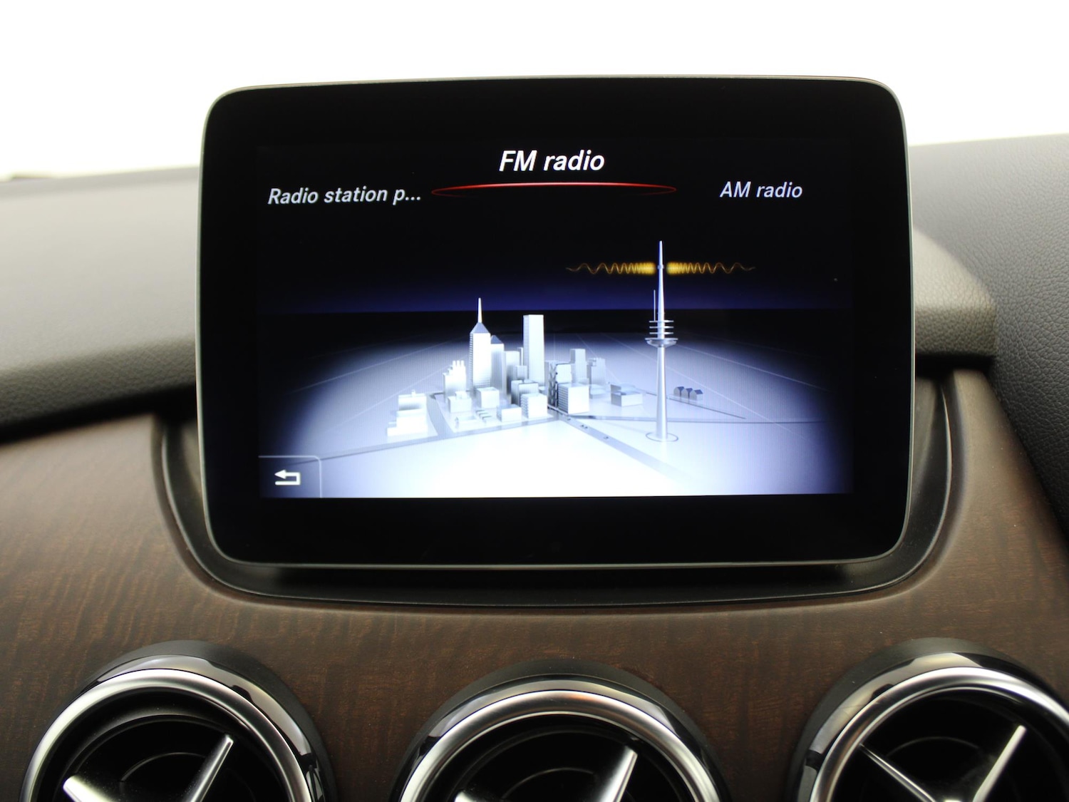 Used Mercedes-Benz B Class 2019 for sale - 76789732: Photo 35