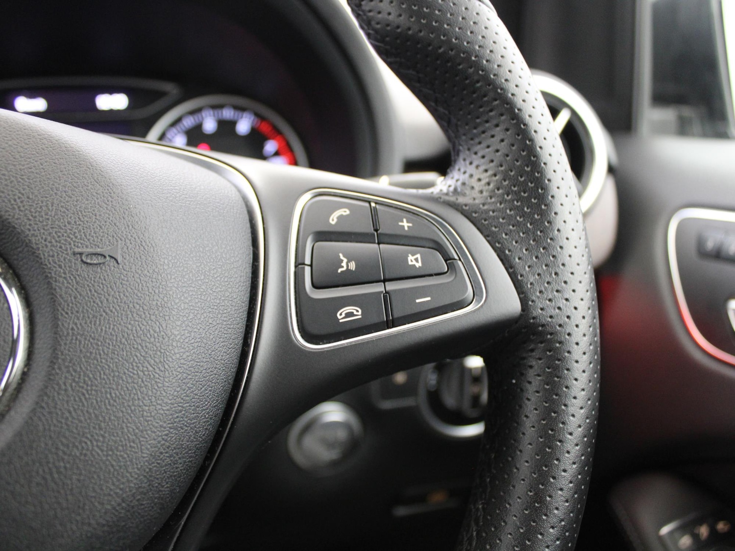 Used Mercedes-Benz B Class 2019 for sale - 76789732: Photo 46