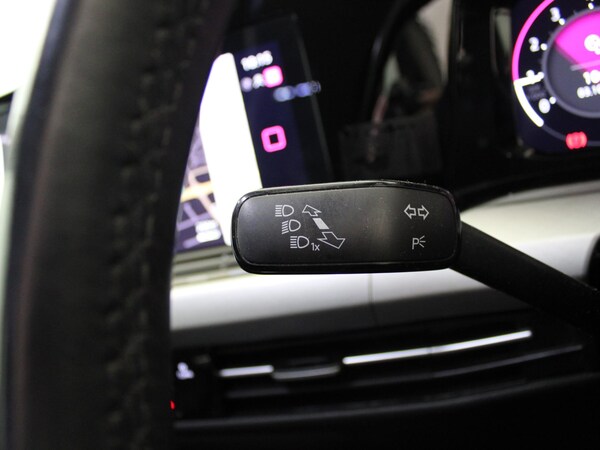 Used Volkswagen Golf 2021 for sale - 76158100: Photo 32