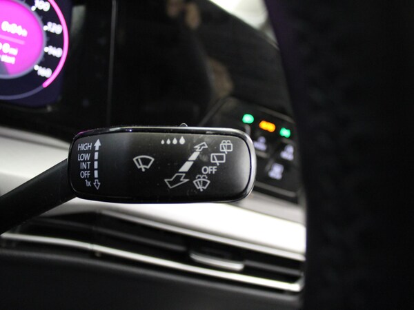 Used Volkswagen Golf 2021 for sale - 76158100: Photo 33