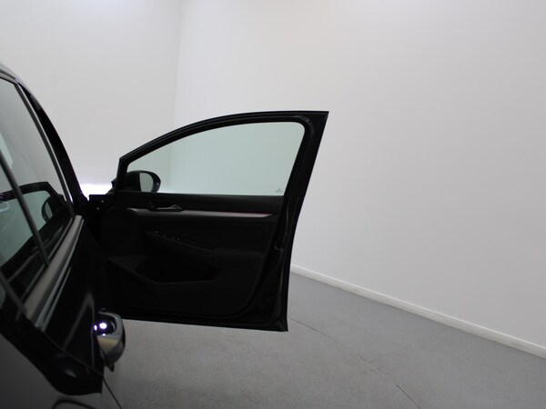 Used Volkswagen Golf 2021 for sale - 76158100: Photo 35