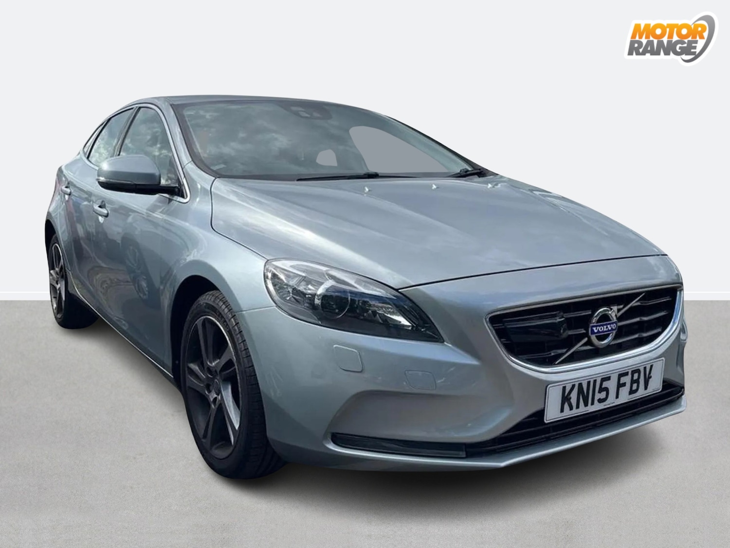 Used Volvo V40 2015 for sale - 76662179: Photo 1