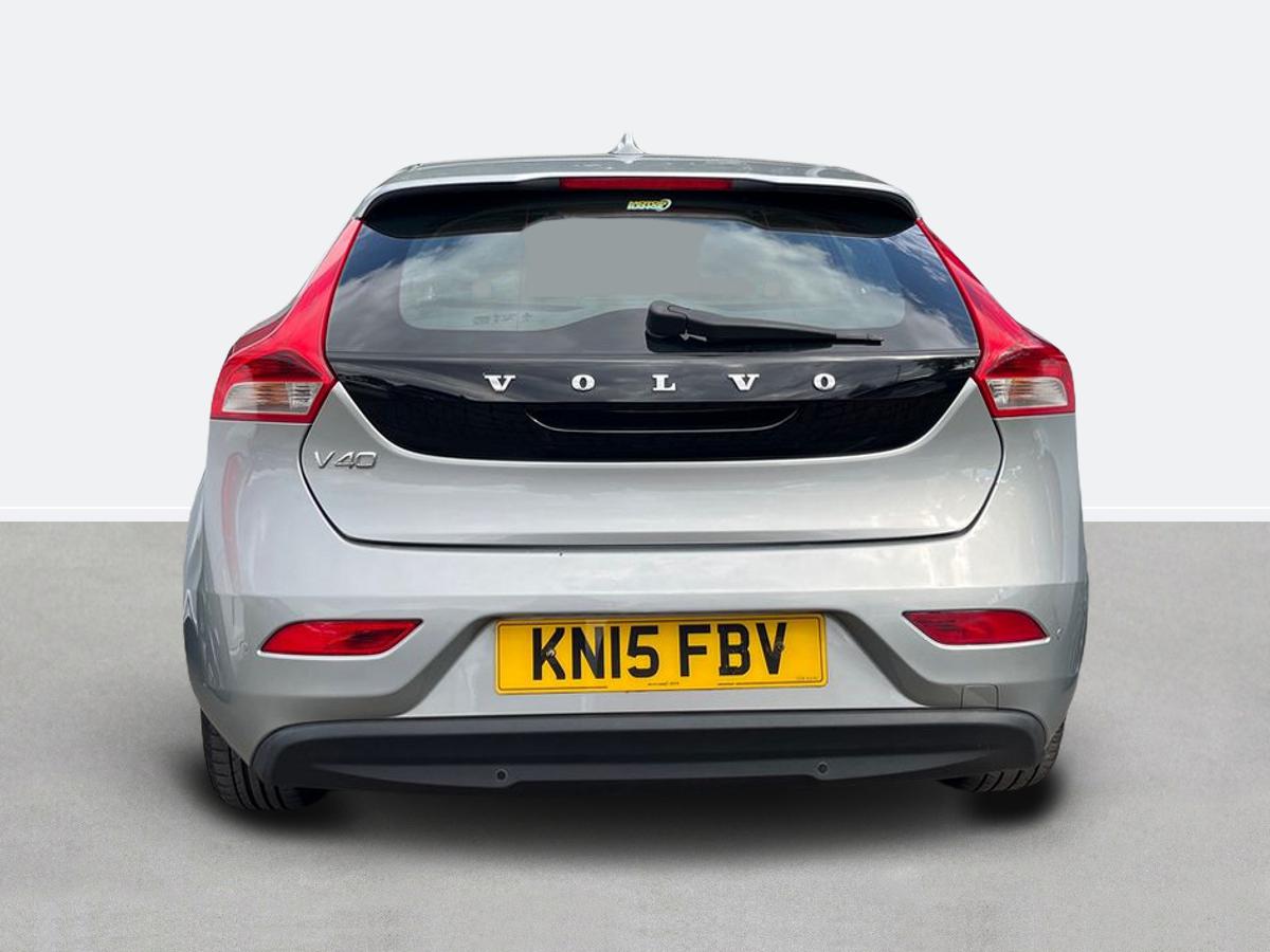 Used Volvo V40 2015 for sale - 76662179: Photo 5