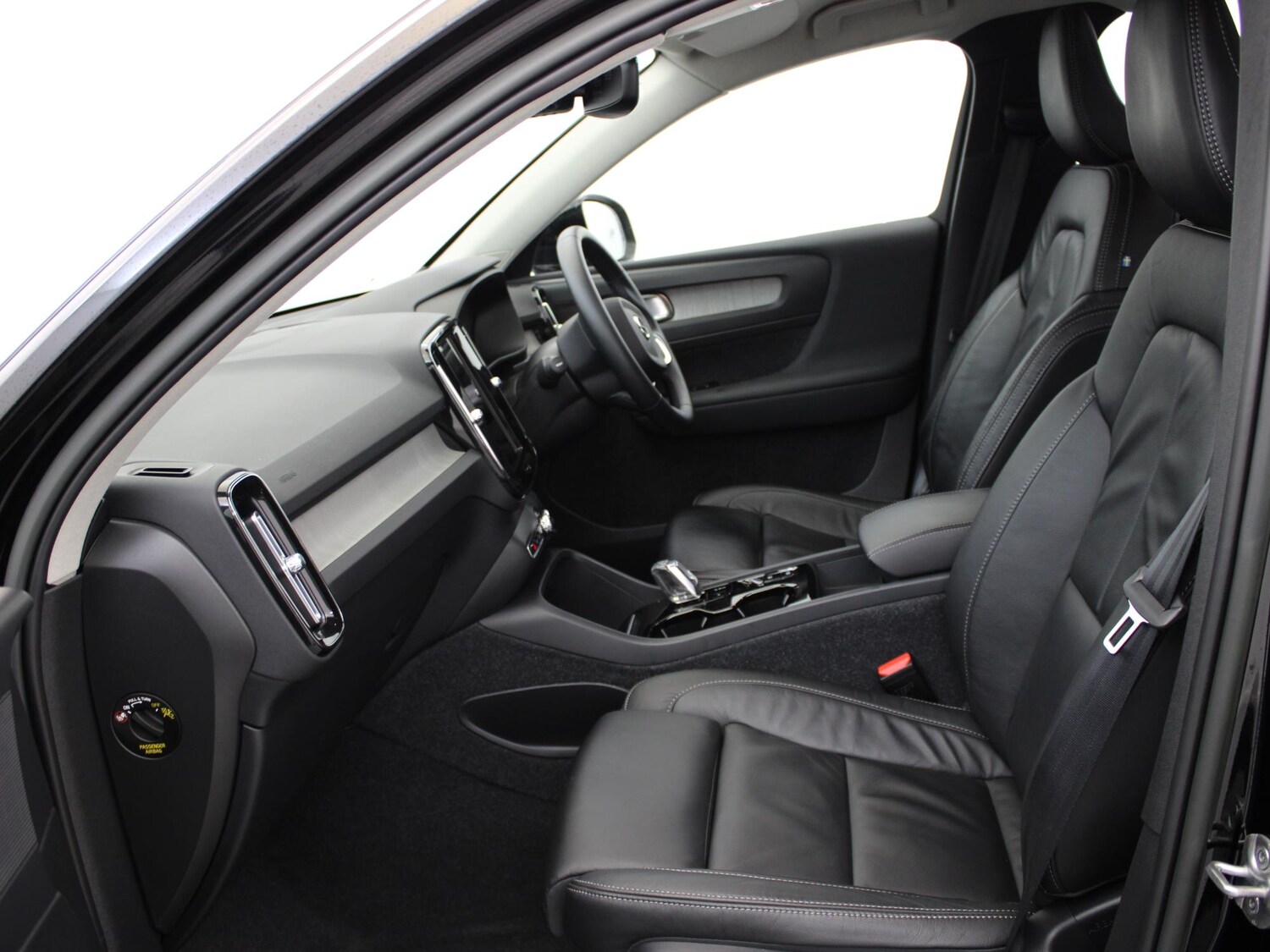 Used Volvo XC40 2022 for sale - 77561203: Photo 10