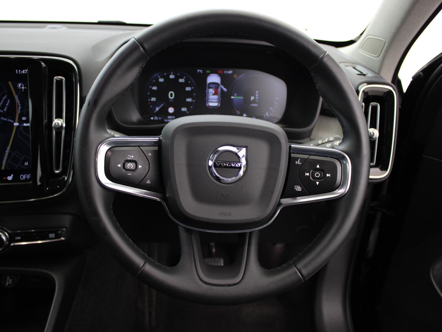 Used Volvo XC40 2022 for sale - 77561203: Photo 31