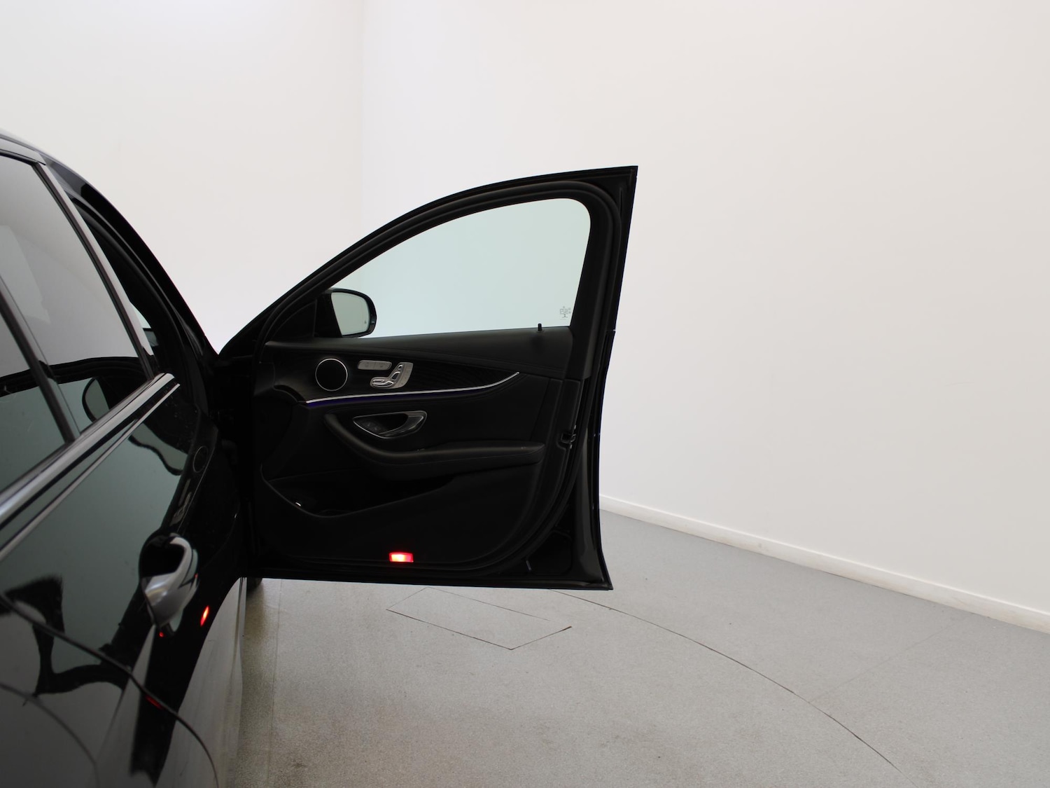 Used Mercedes-Benz E Class 2019 for sale - 76564747: Photo 37