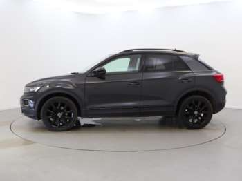 Used Volkswagen T-Roc 2021 for sale - 74826131: Photo