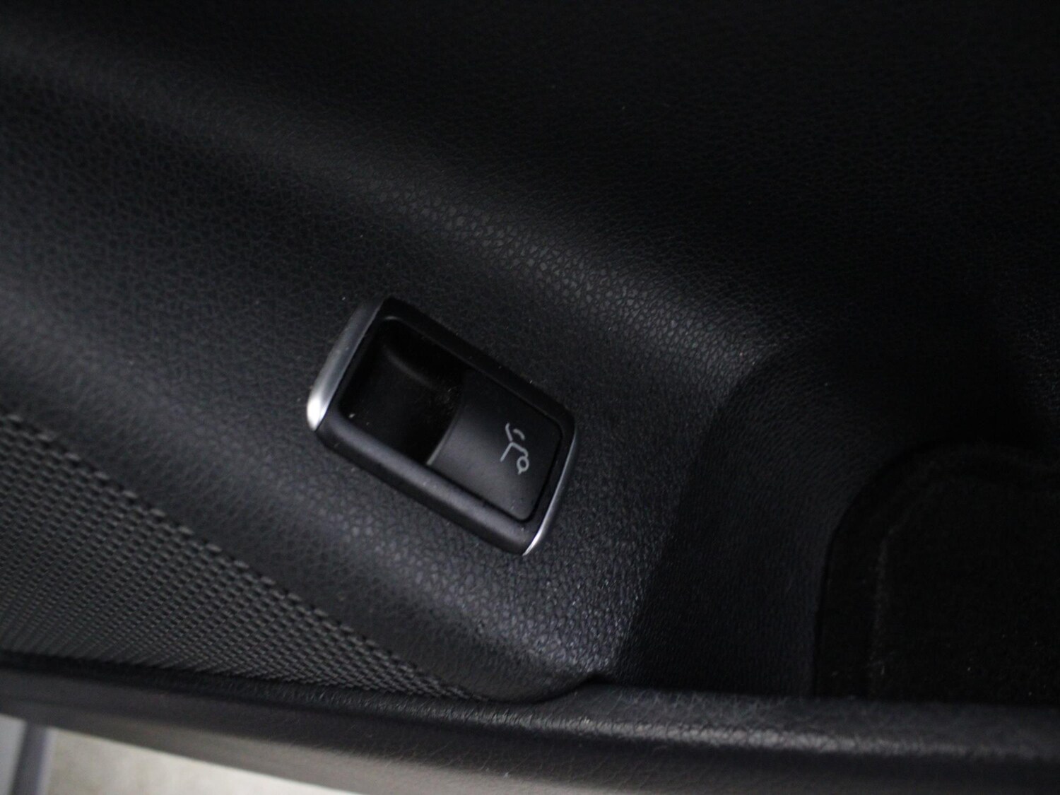 Used Mercedes-Benz CLA 2017 for sale - 76587962: Photo 32