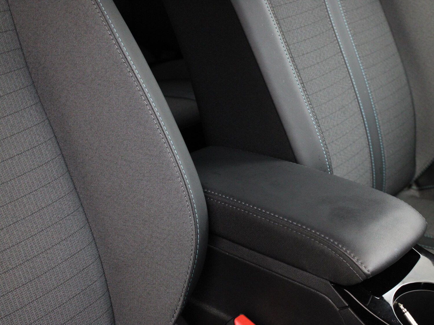 Used Peugeot 208 2022 for sale - 76692321: Photo 24