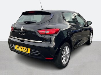 Used Renault Clio 2017 for sale - 76442692: Photo