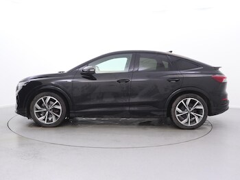 Used Audi Q4 e-tron 2022 for sale - 77829469: Photo