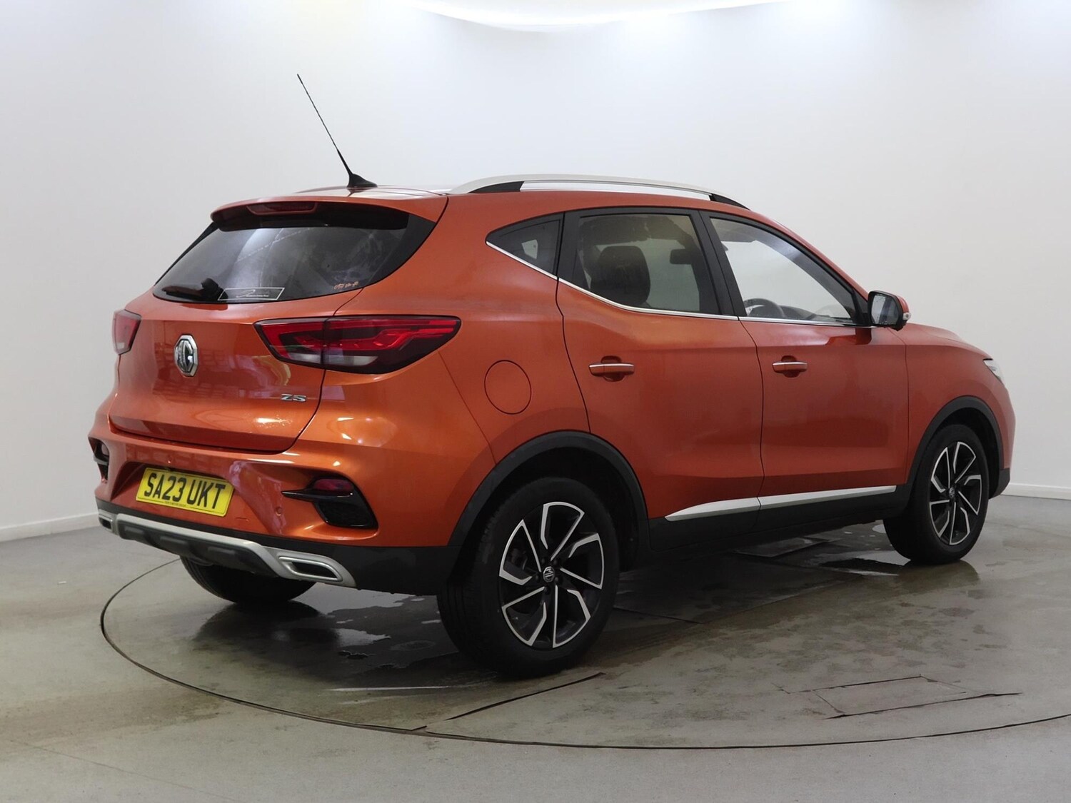 Vehicle 5