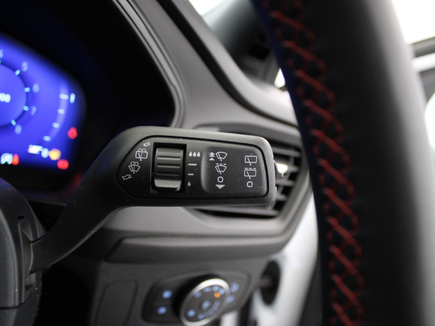 Used Ford Focus 2022 for sale - 75592602: Photo 31