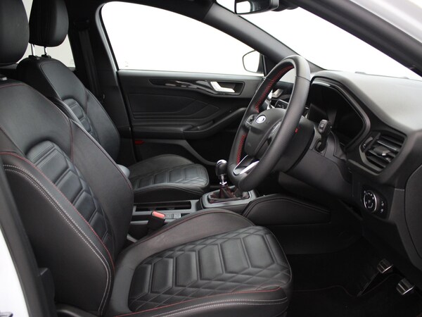 Used Ford Focus 2022 for sale - 75592602: Photo 9