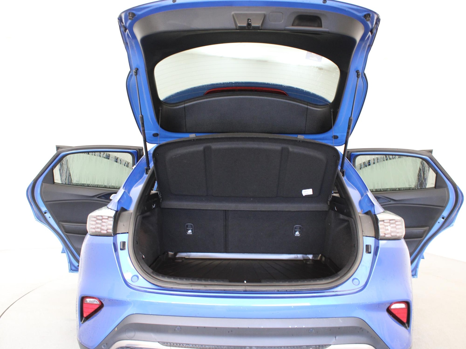 Used Kia XCeed 2023 for sale - 76502900: Photo 30