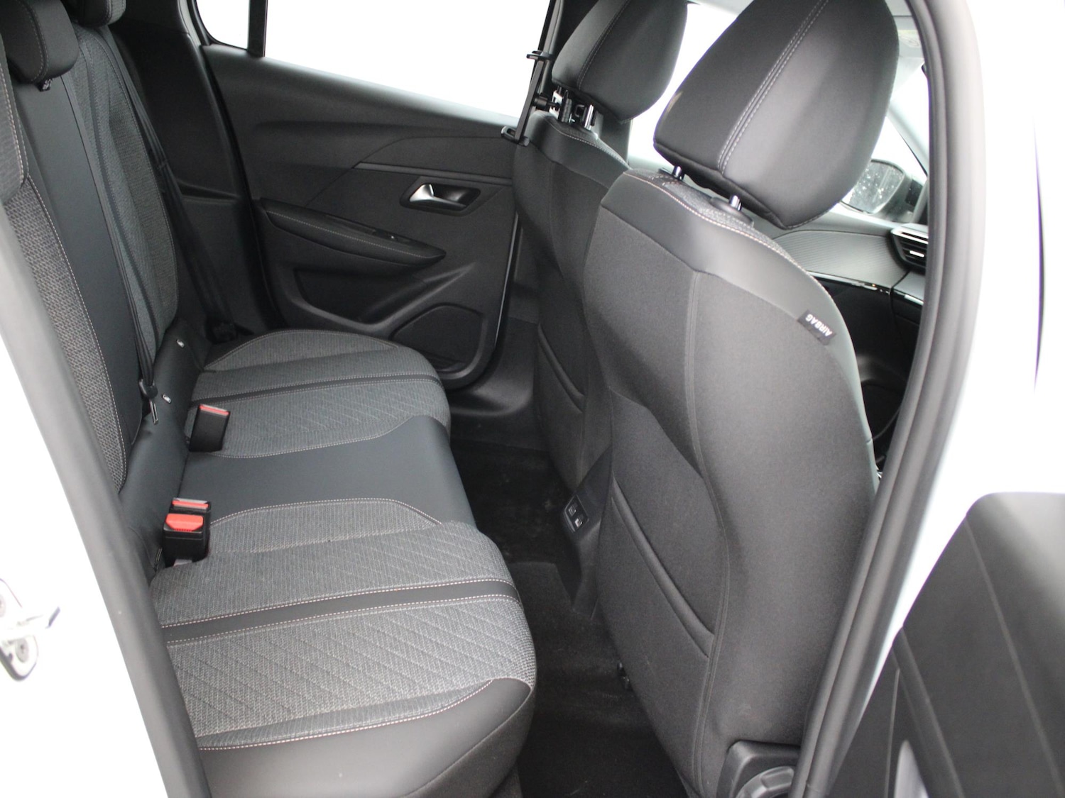 Used Peugeot 208 2024 for sale - 77742310: Photo 11