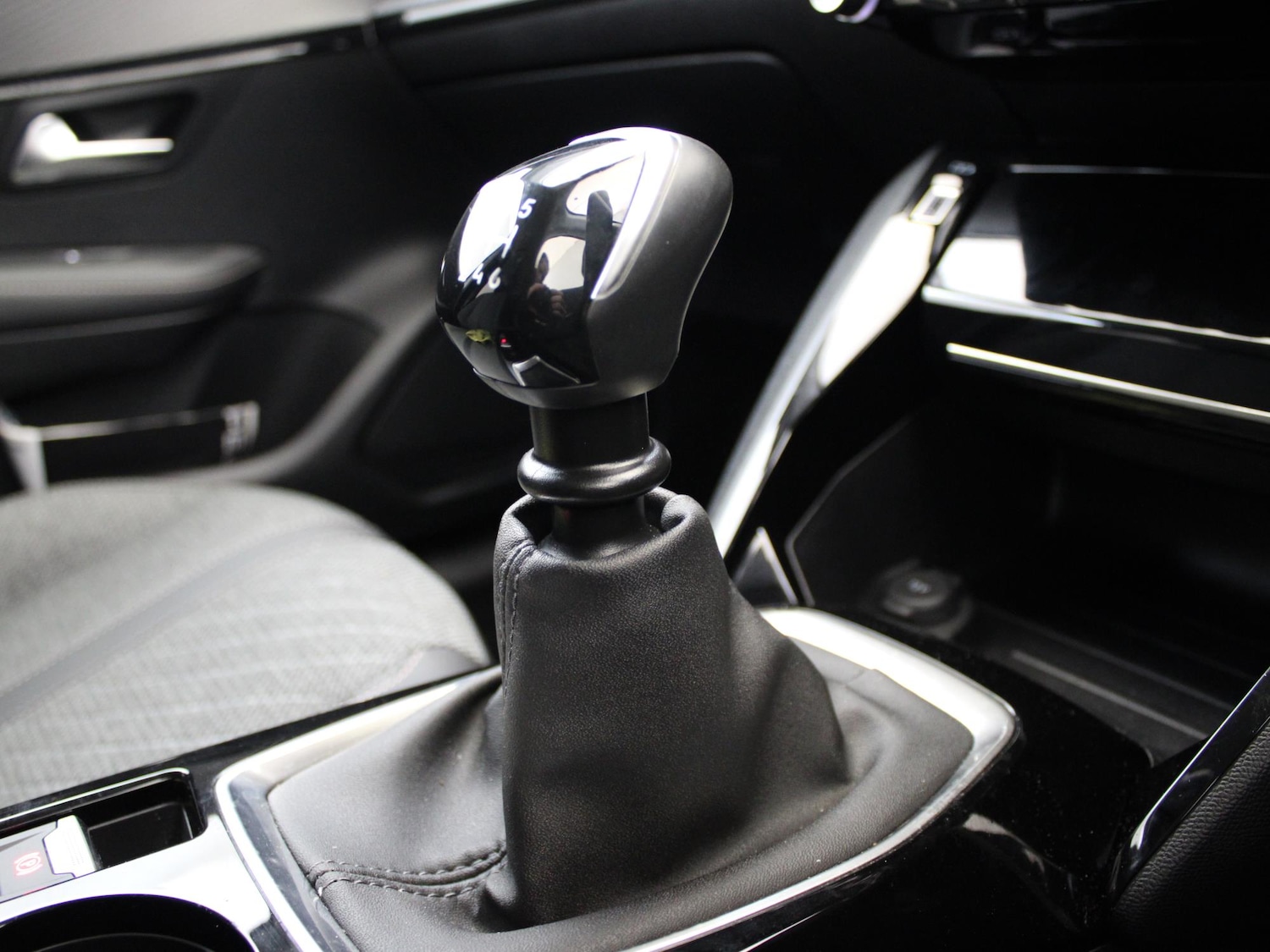 Used Peugeot 208 2024 for sale - 77742310: Photo 24