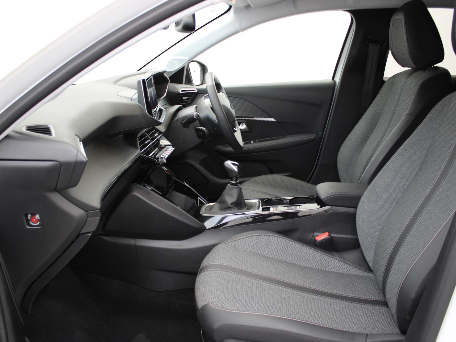 Used Peugeot 208 2024 for sale - 77742310: Photo 9