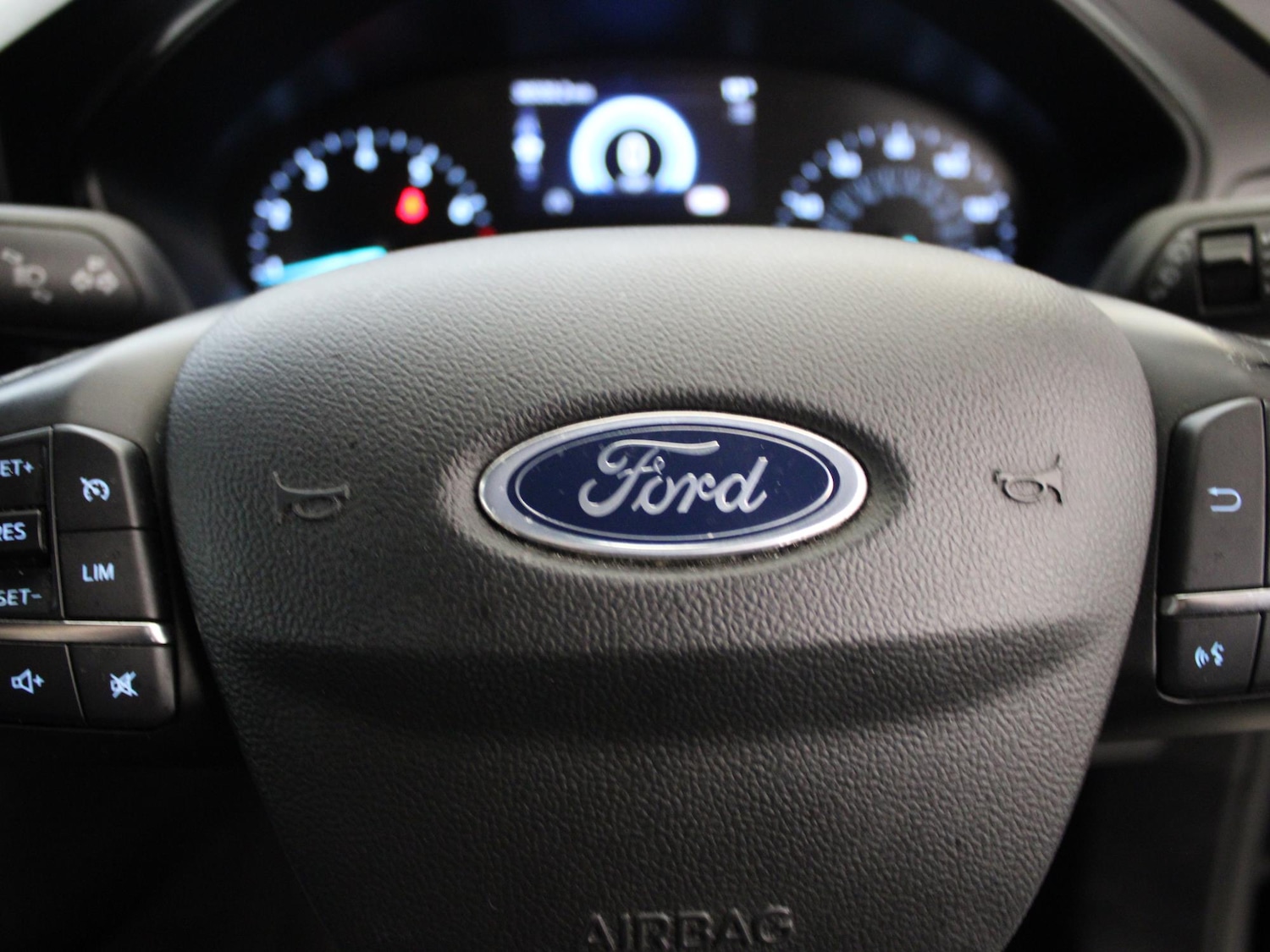 Used Ford Focus 2023 for sale - 76755402: Photo 22