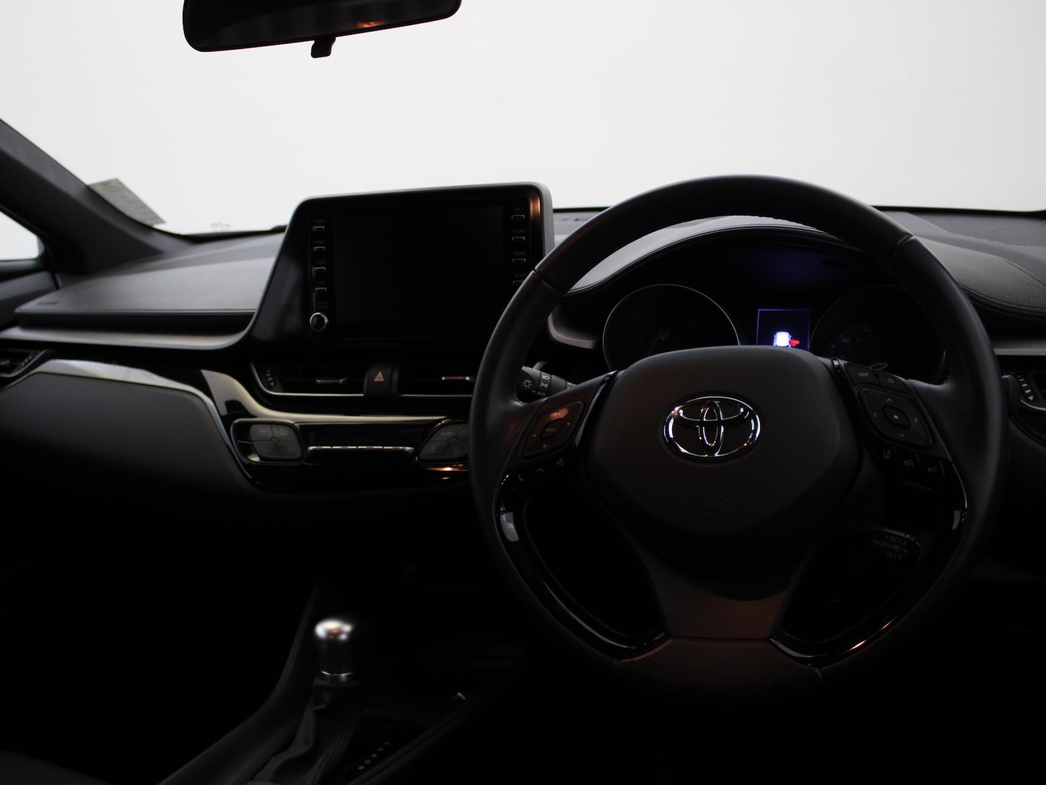 Used Toyota C-HR 2022 for sale - 76515842: Photo 15