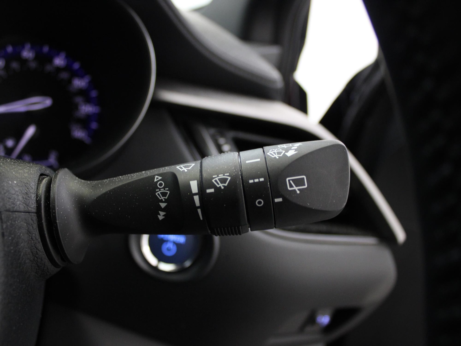 Used Toyota C-HR 2022 for sale - 76515842: Photo 33