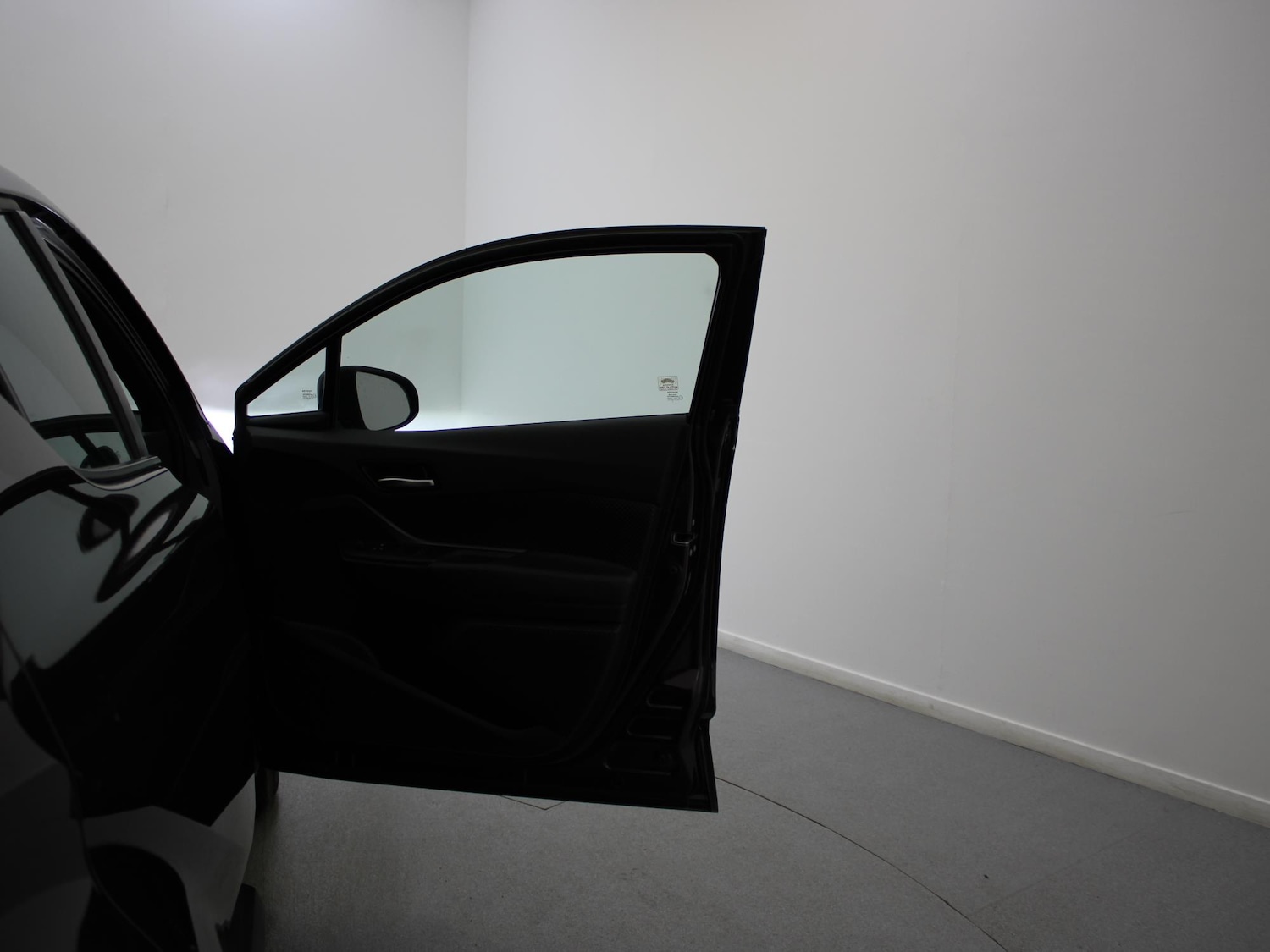 Used Toyota C-HR 2022 for sale - 76515842: Photo 35