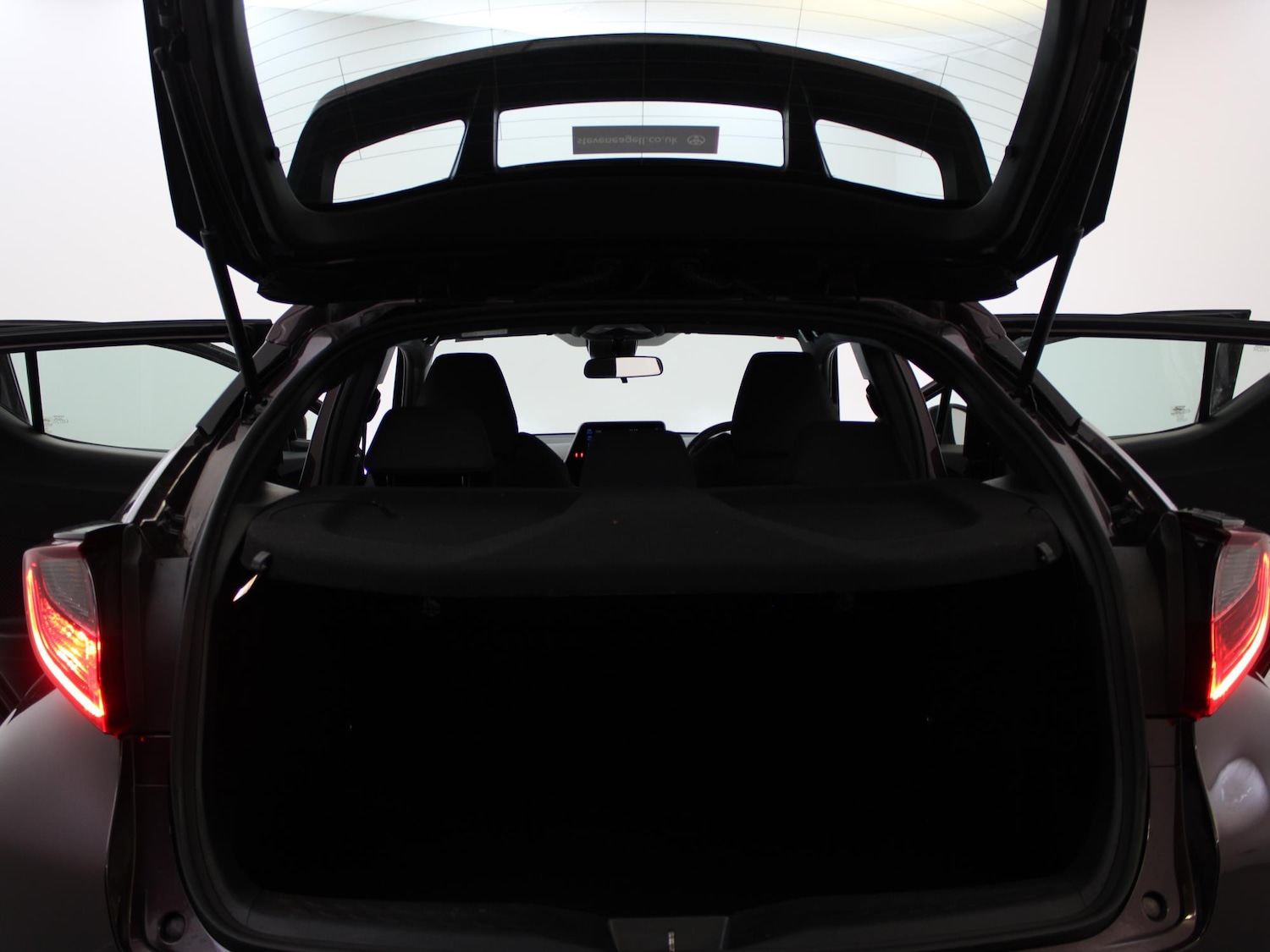 Used Toyota C-HR 2022 for sale - 76515842: Photo 37