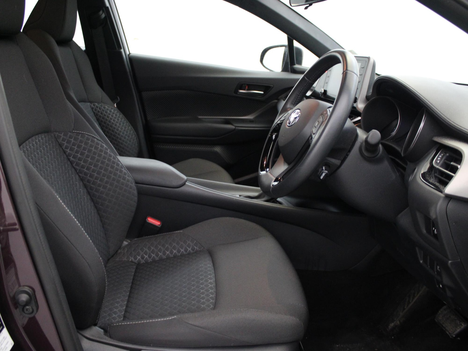 Used Toyota C-HR 2022 for sale - 76515842: Photo 9