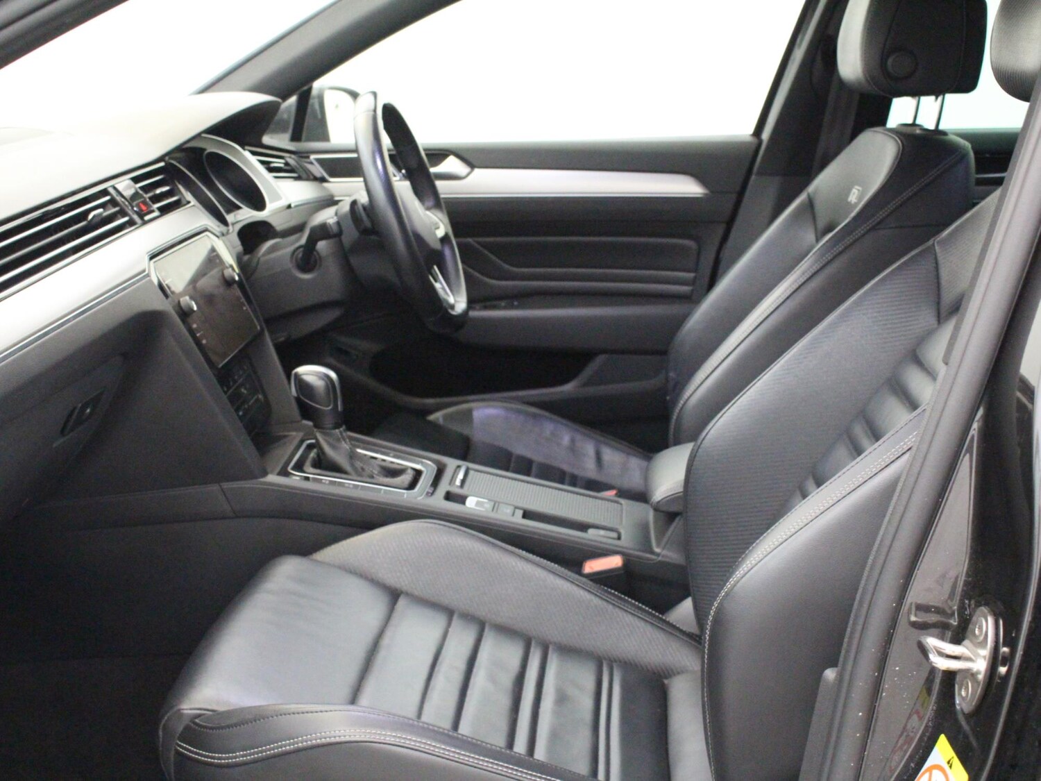 Used Volkswagen Passat 2020 for sale - 76373992: Photo 10