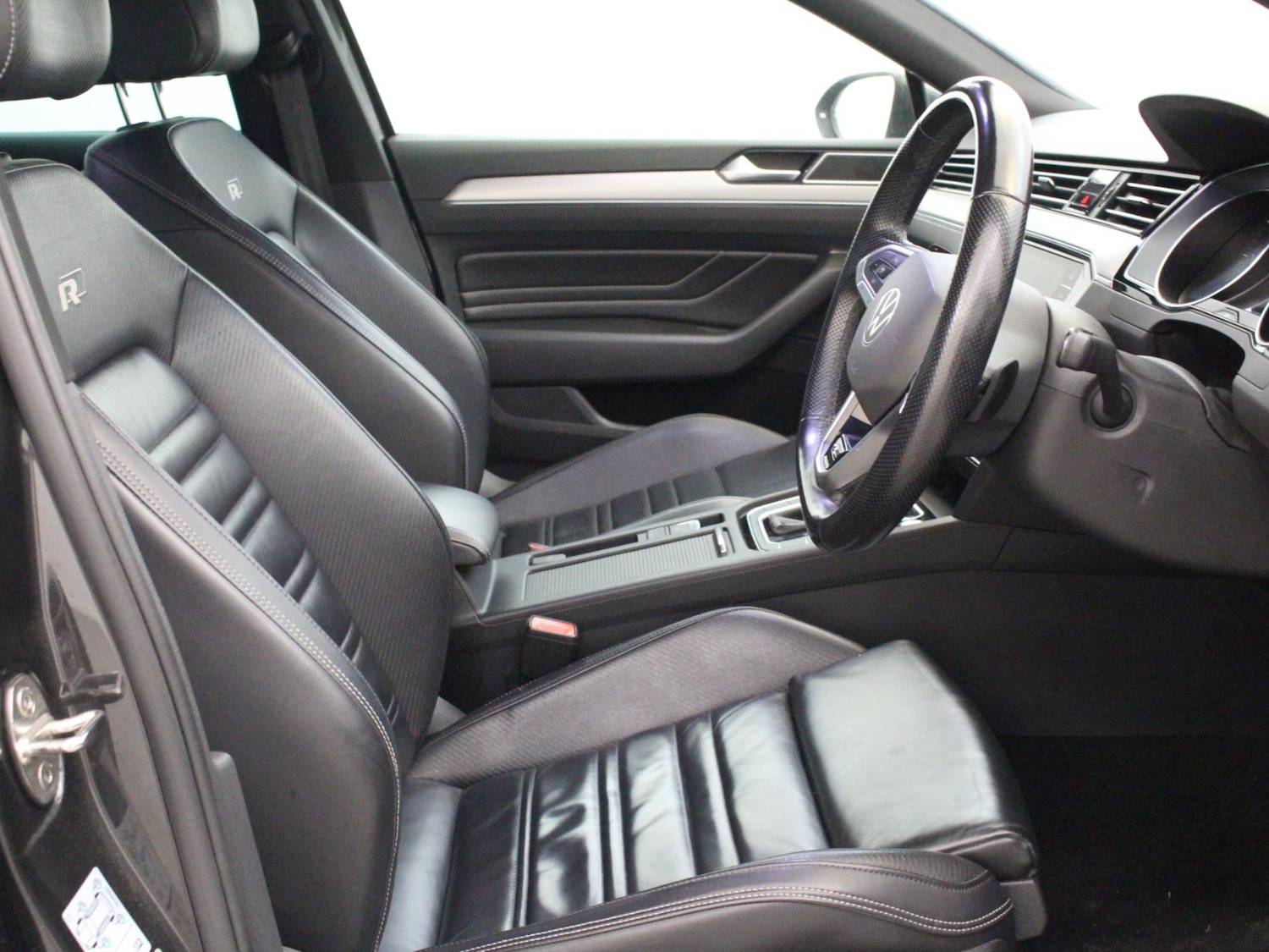 Used Volkswagen Passat 2020 for sale - 76373992: Photo 9