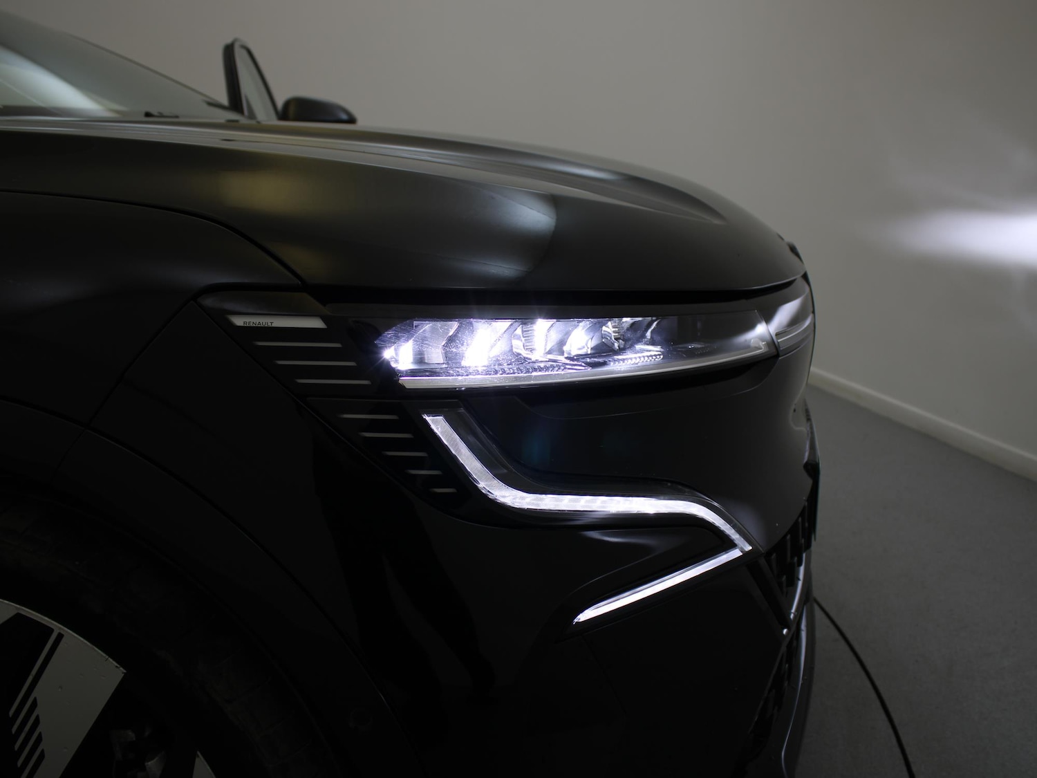 Used Renault Megane E Tech 2024 for sale - 75536241: Photo 32