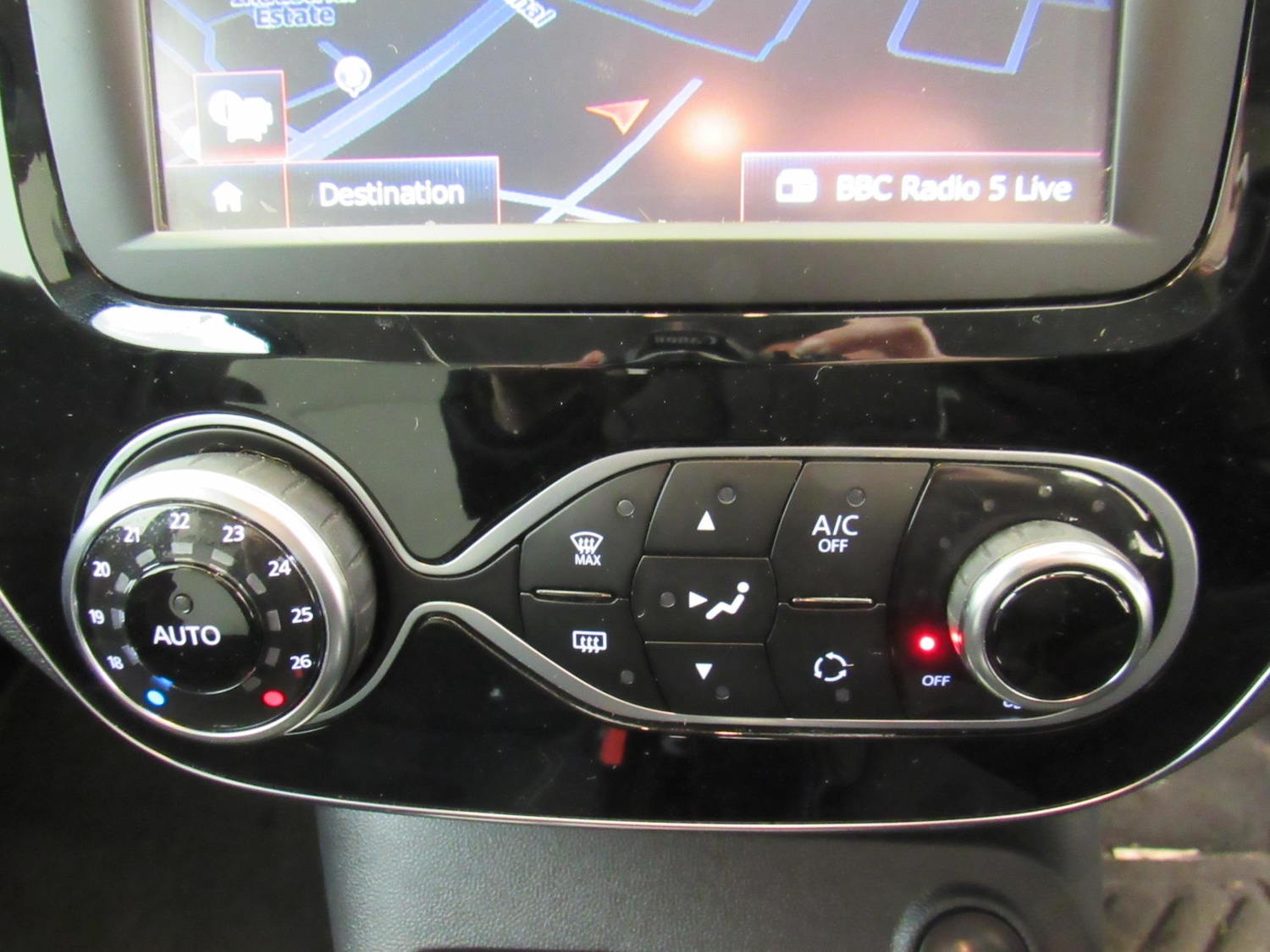 Used Renault Captur 2018 for sale - 77979698: Photo 19