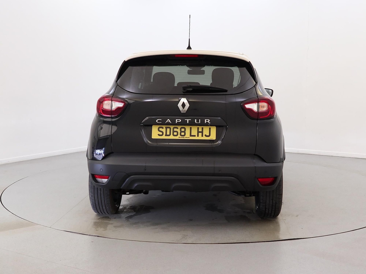Used Renault Captur 2018 for sale - 77979698: Photo 5
