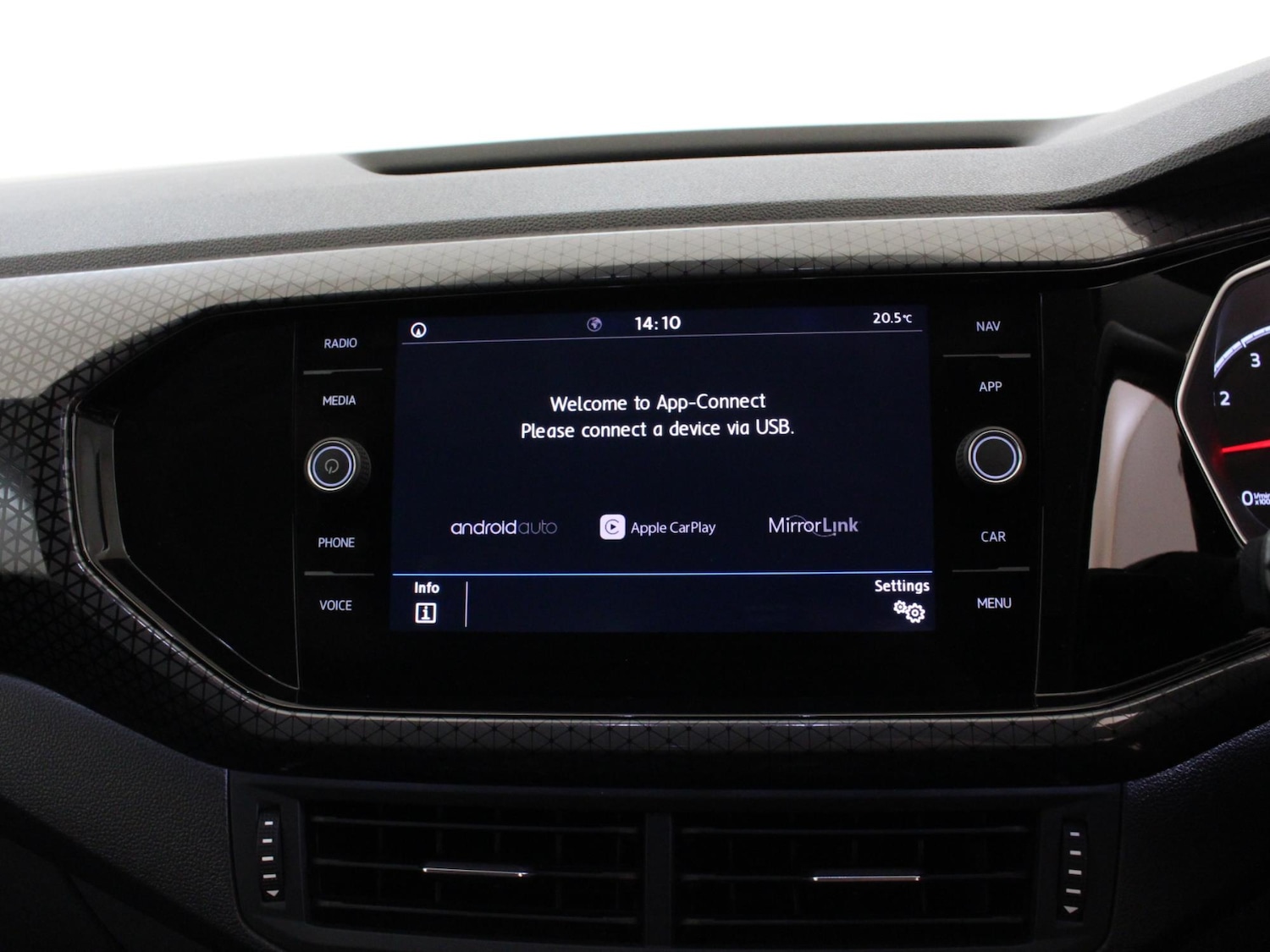 Used Volkswagen T-Cross 2019 for sale - 76723908: Photo 21