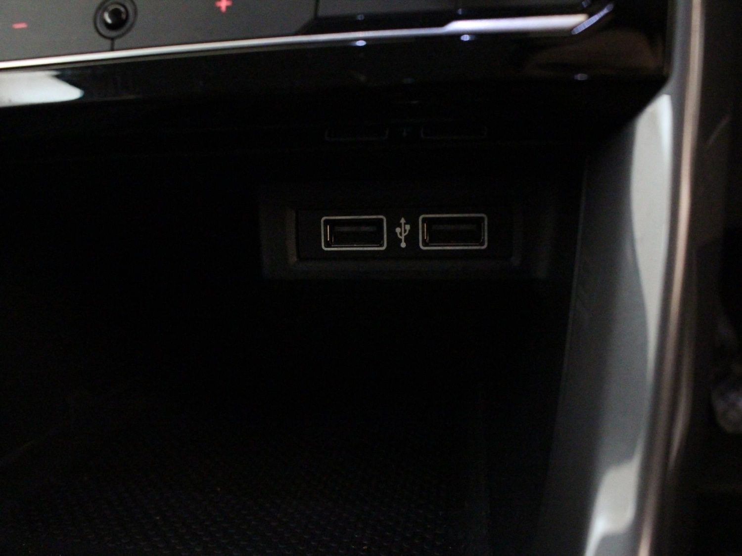 Used Volkswagen T-Cross 2019 for sale - 76723908: Photo 26