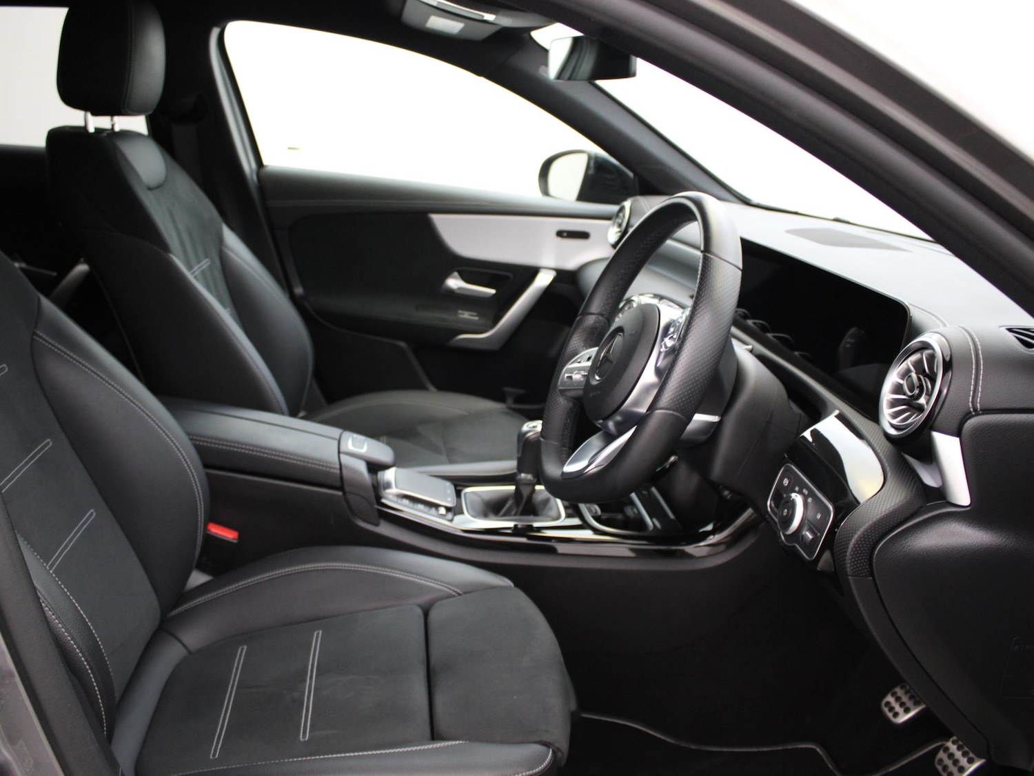 Used Mercedes-Benz A-Class 2021 for sale - 77943889: Photo 9