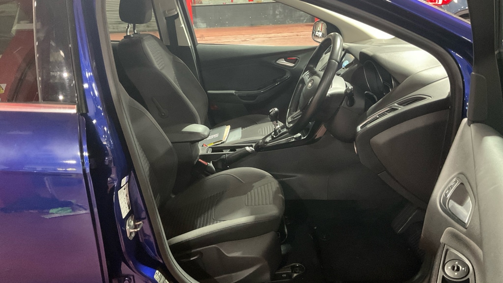 Used Ford Focus 2017 for sale - 77164590: Photo 9