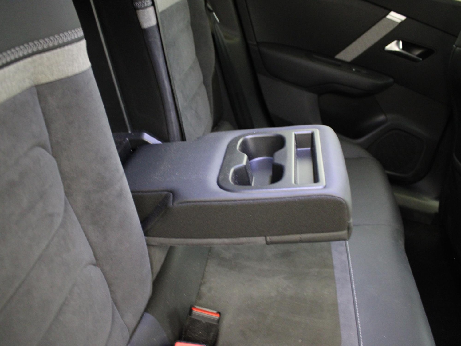 Used Citroen C4 2023 for sale - 75541746: Photo 11