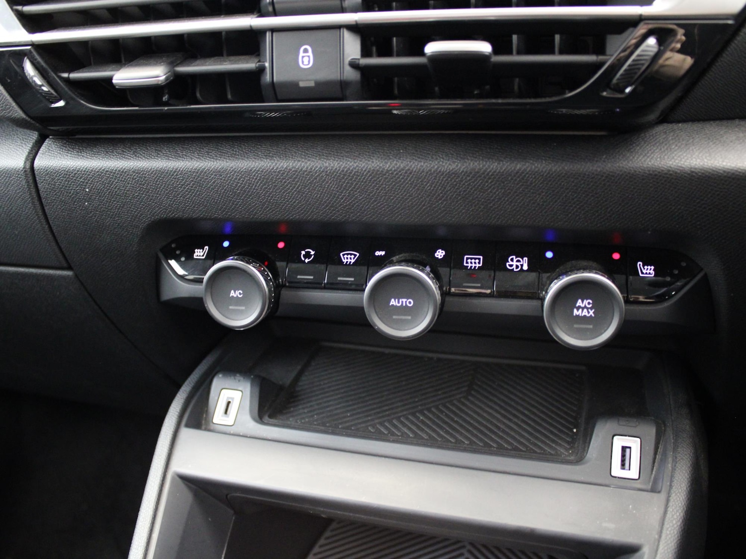 Used Citroen C4 2023 for sale - 75541746: Photo 28